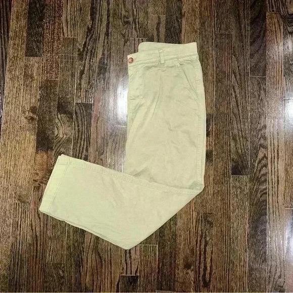 L.L Bean Green Women’s Pants. Size 14. - Picture 7 of 7